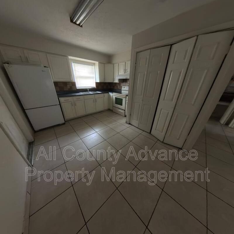 Apartment for rent at 4909 E Temple Heights Rd, Tampa, FL 33617
