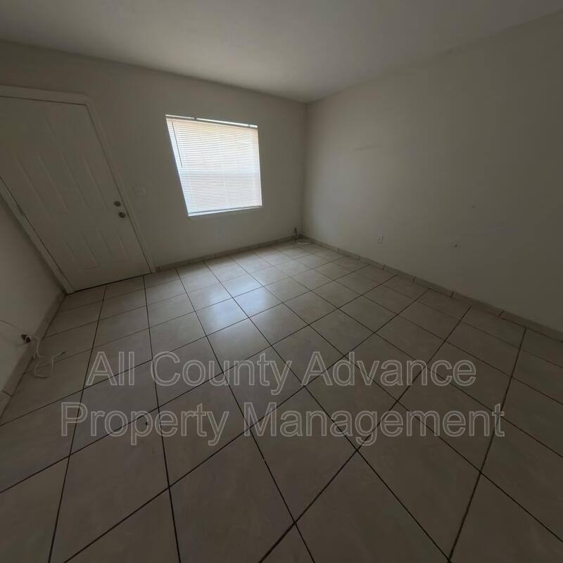 Apartment for rent at 4909 E Temple Heights Rd, Tampa, FL 33617