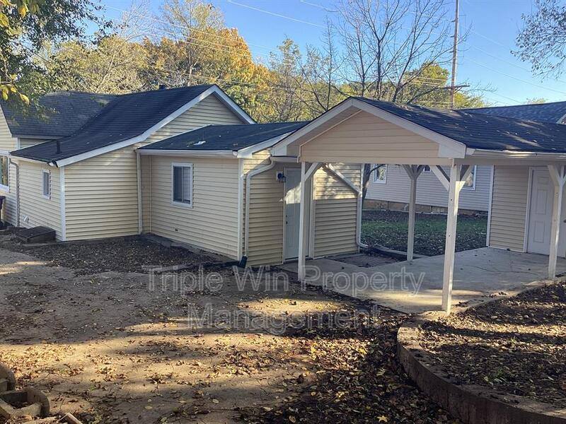 House for rent at 535 S Adams St, Festus, MO 63028