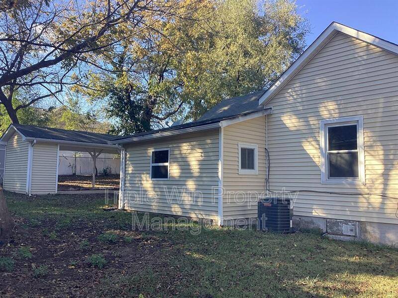 House for rent at 535 S Adams St, Festus, MO 63028