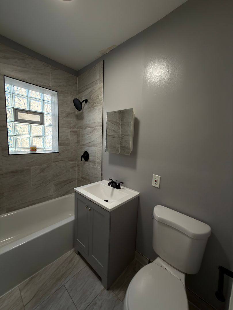 Apartment for rent at 7955-57 S Maryland Ave, Chicago, IL 60619