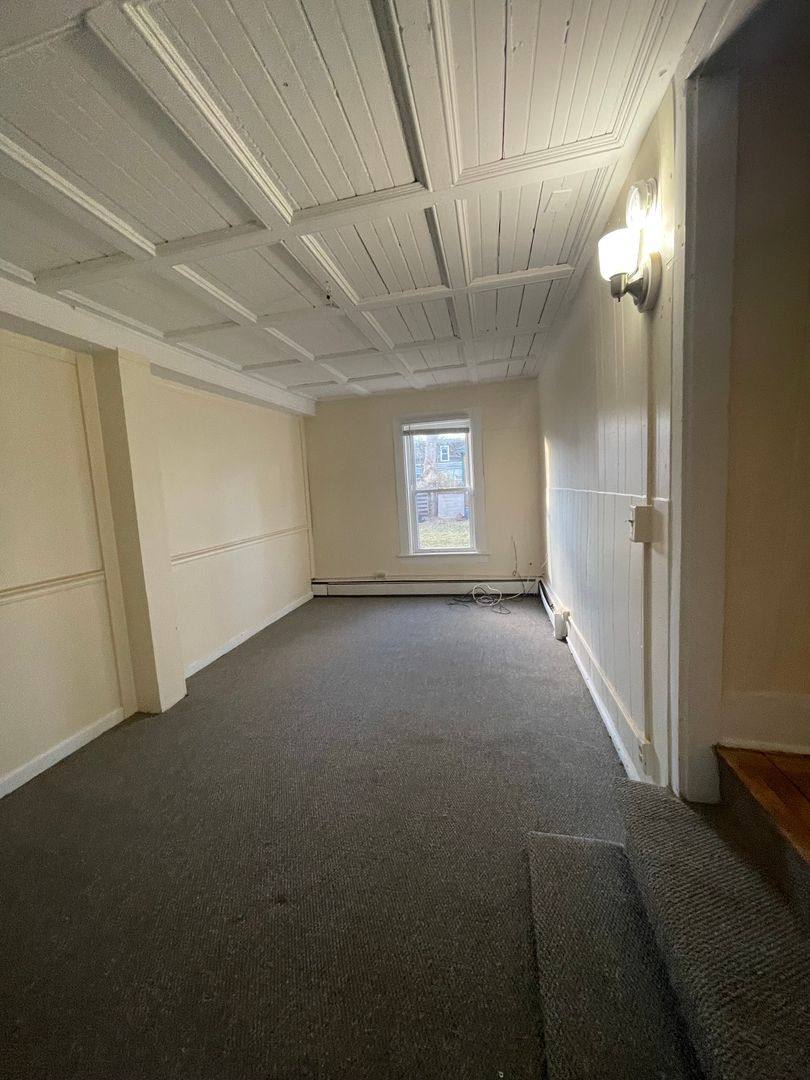 Apartment for rent at 45 1 2 Willow St, Burlington, VT 05401