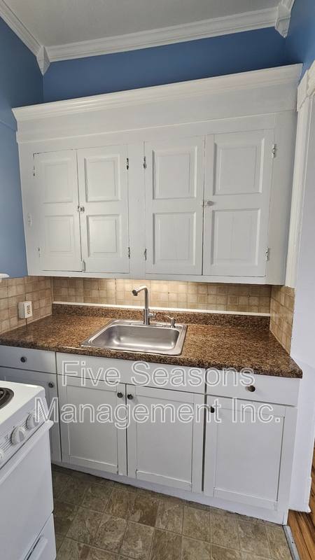 Apartment for rent at 25 Intervale Ave #1, Burlington, VT 05401