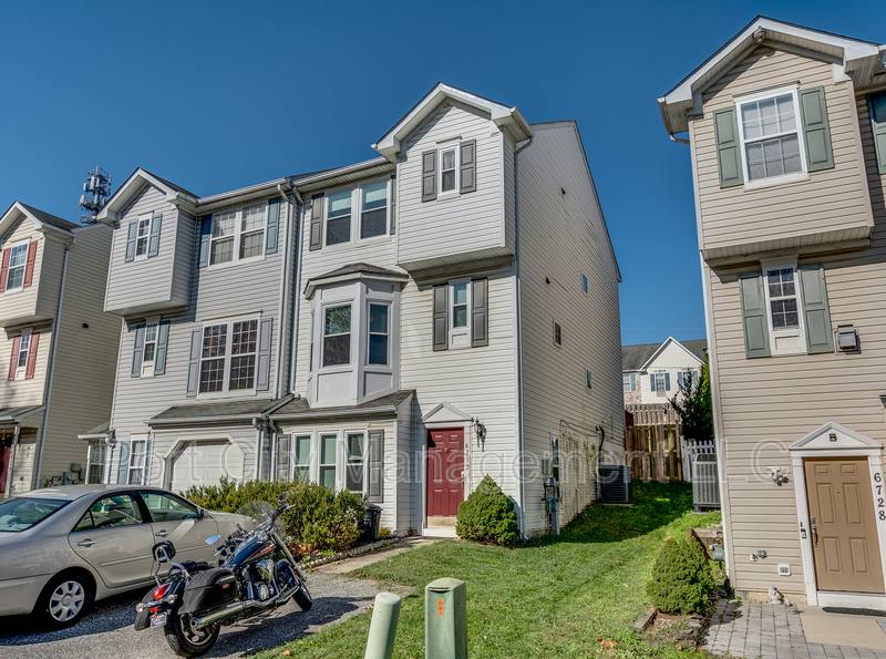 Townhouse for rent at 6732 Cozy Lane, Elkridge, MD 21075
