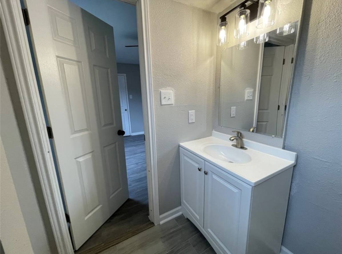 Apartment for rent at 9711 Linkmeadow Lane, Houston, TX 77025