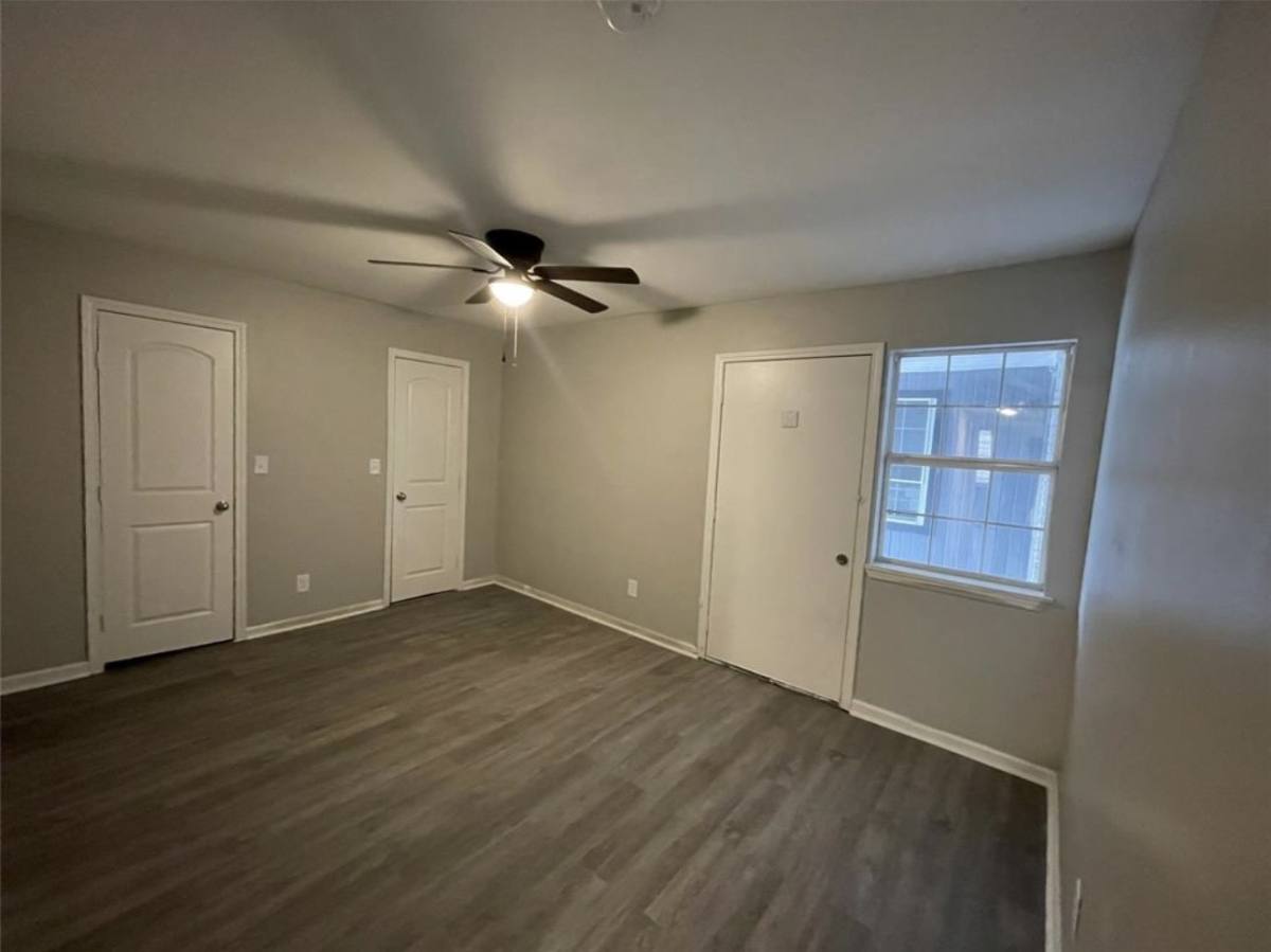 Apartment for rent at 9711 Linkmeadow Lane, Houston, TX 77025
