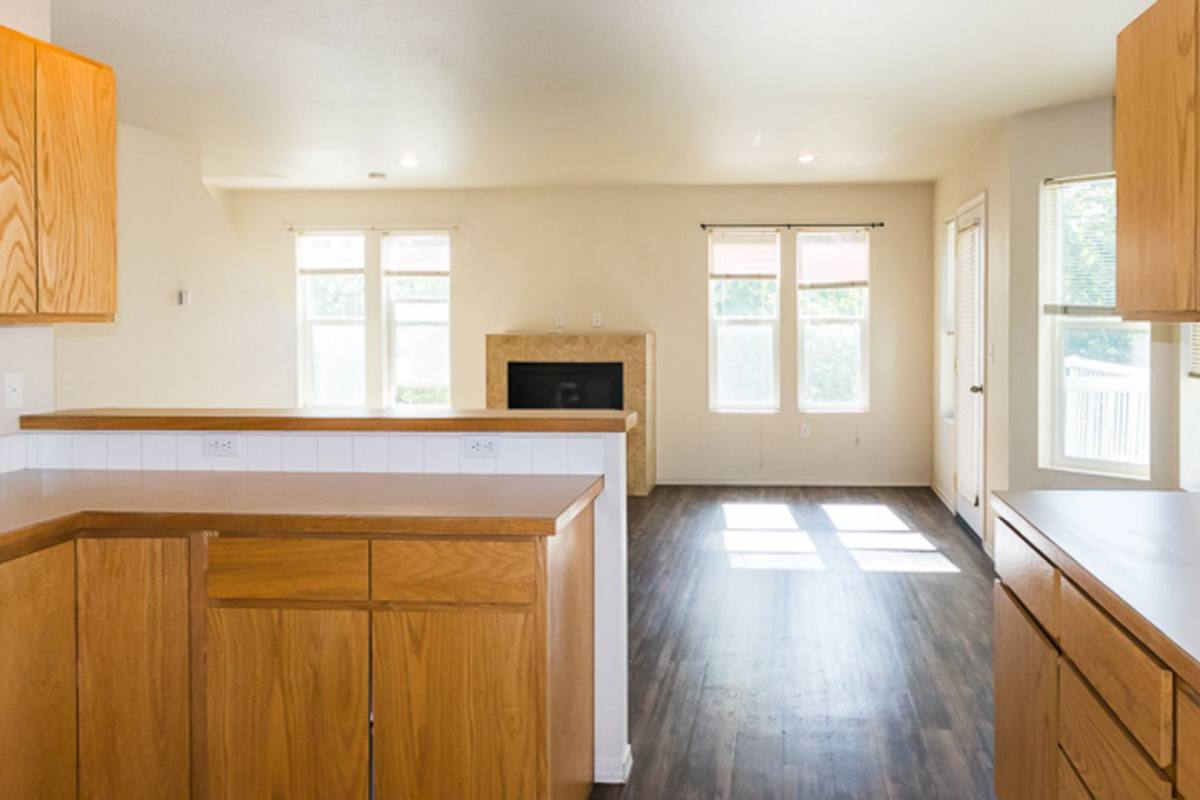Apartment for rent at 843 845 N Garfield, Moscow, ID 83843
