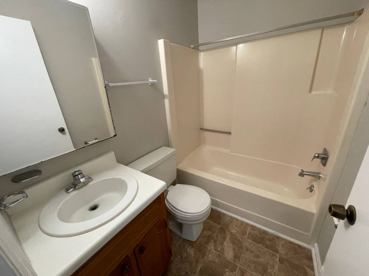 Apartment for rent at 1131 Bridges, Shelby, NC 28152