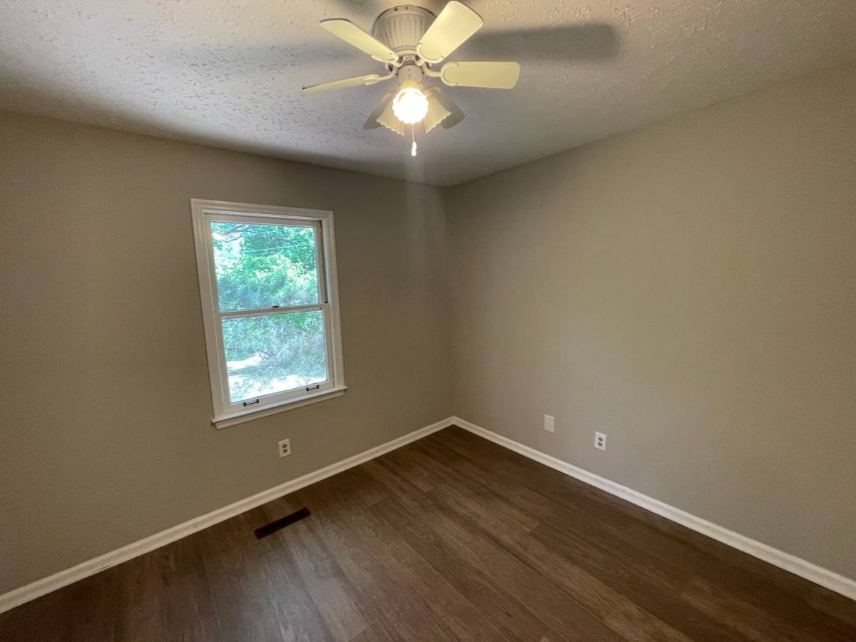 Apartment for rent at 1131 Bridges, Shelby, NC 28152