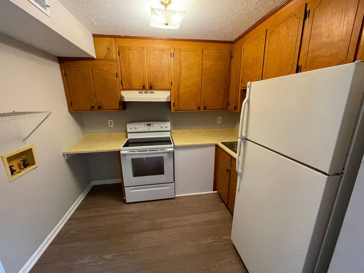 Apartment for rent at 1131 Bridges, Shelby, NC 28152