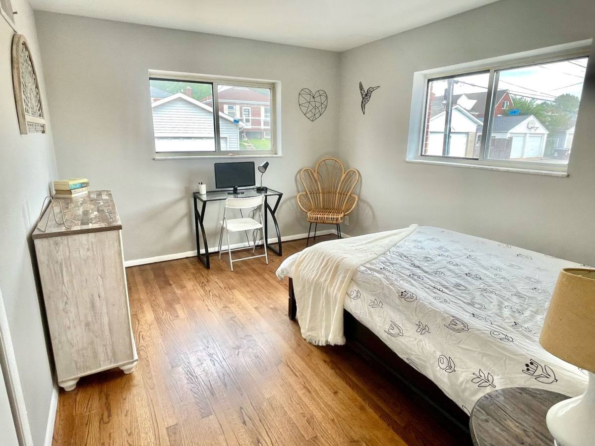 Apartment for rent at 5445 Chippewa St, Saint Louis, MO 63109