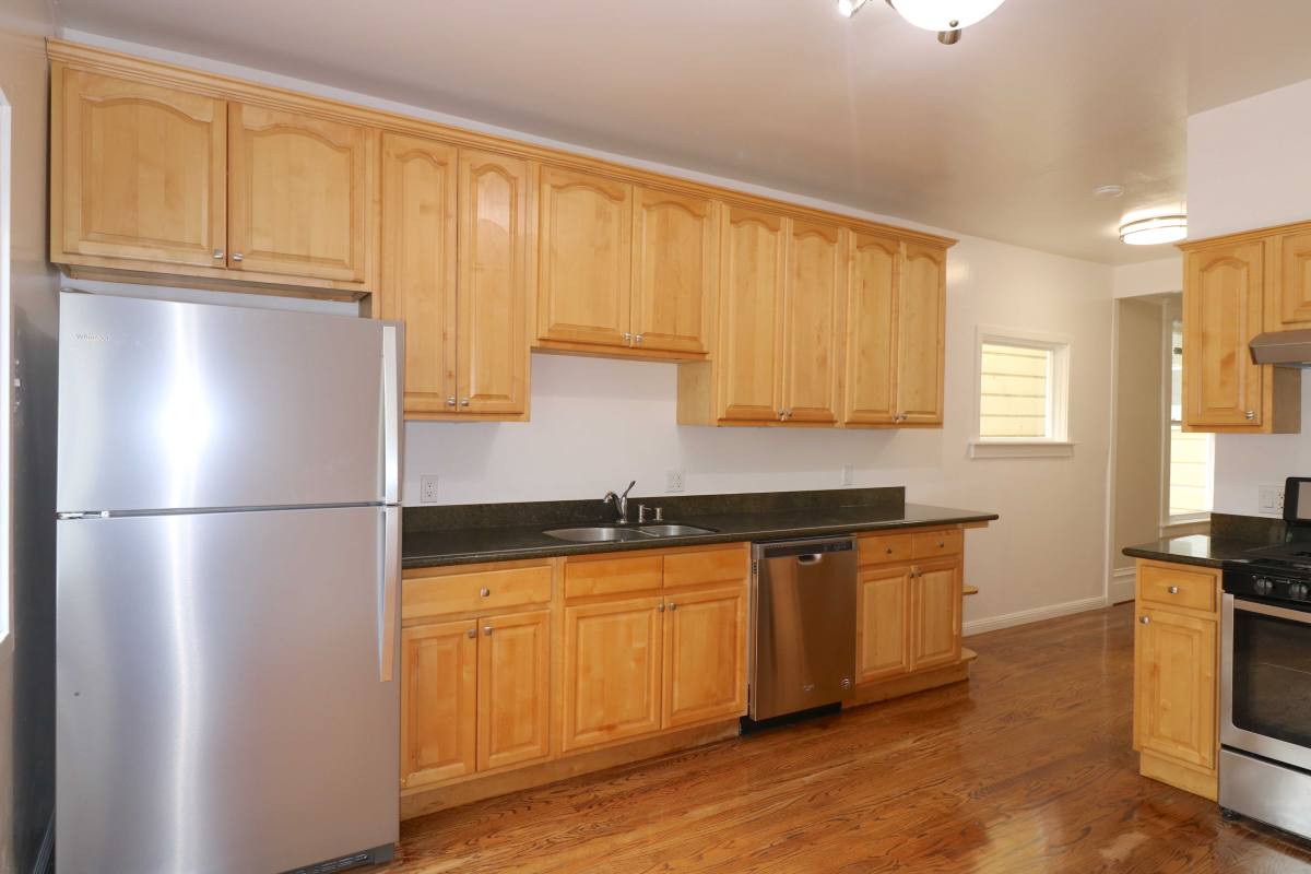 Apartment for rent at 1615 Golden Gate Ave, San Francisco, CA 94115
