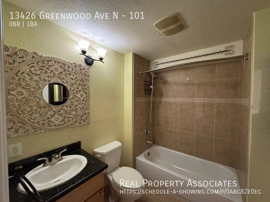 Condo for rent at 13426 Greenwood Ave N #101, Seattle, WA 98133