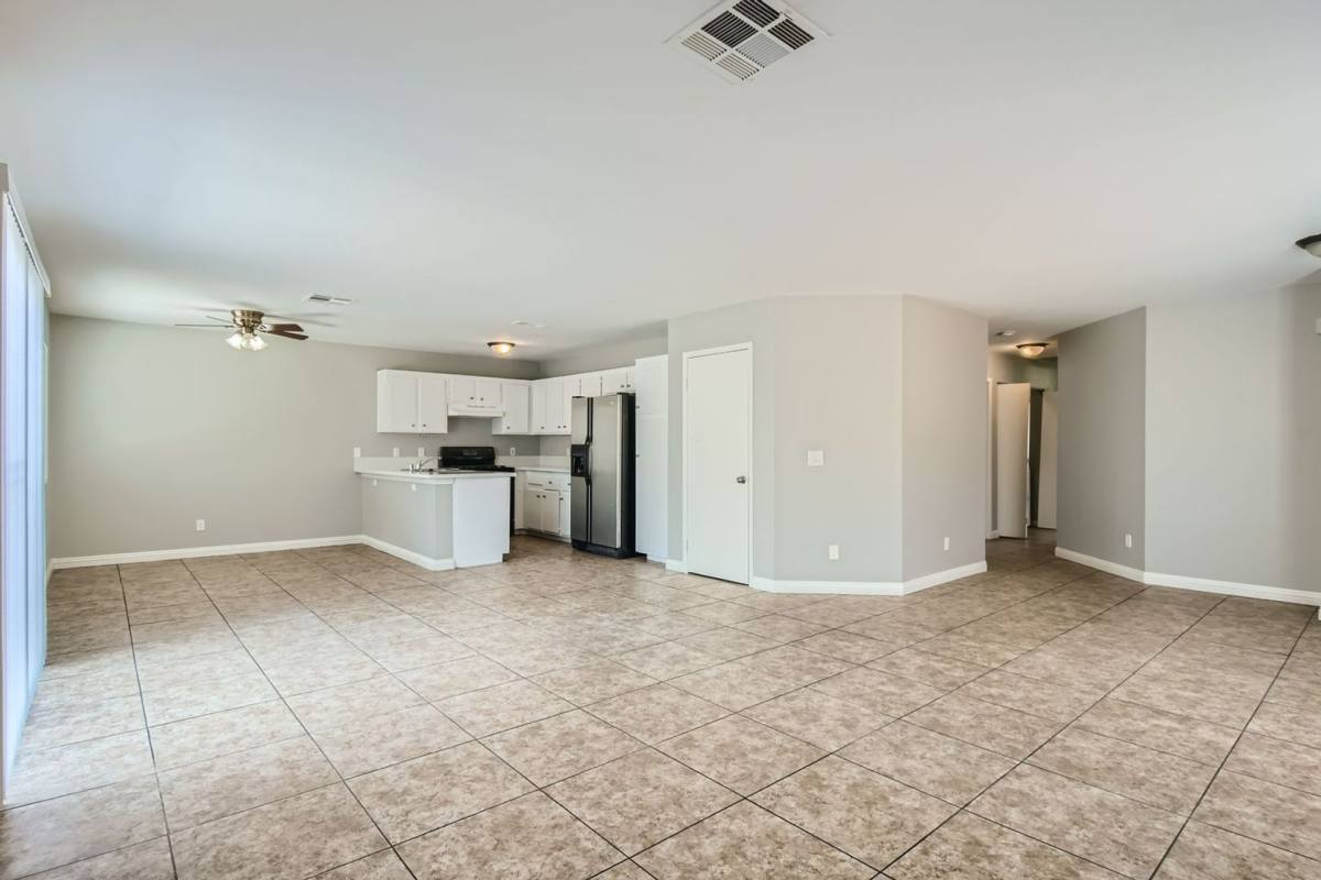 House for rent at 3862 Blue Wave Dr, Las Vegas, NV 89115