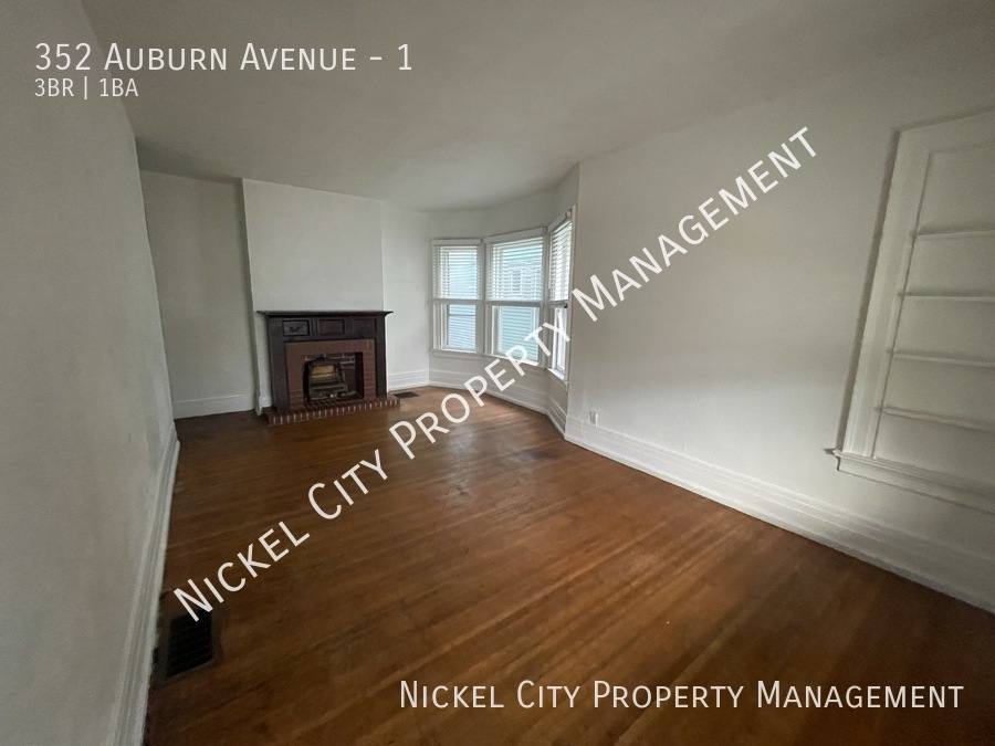 Apartment for rent at 352 Auburn Ave #1, Buffalo, NY 14213