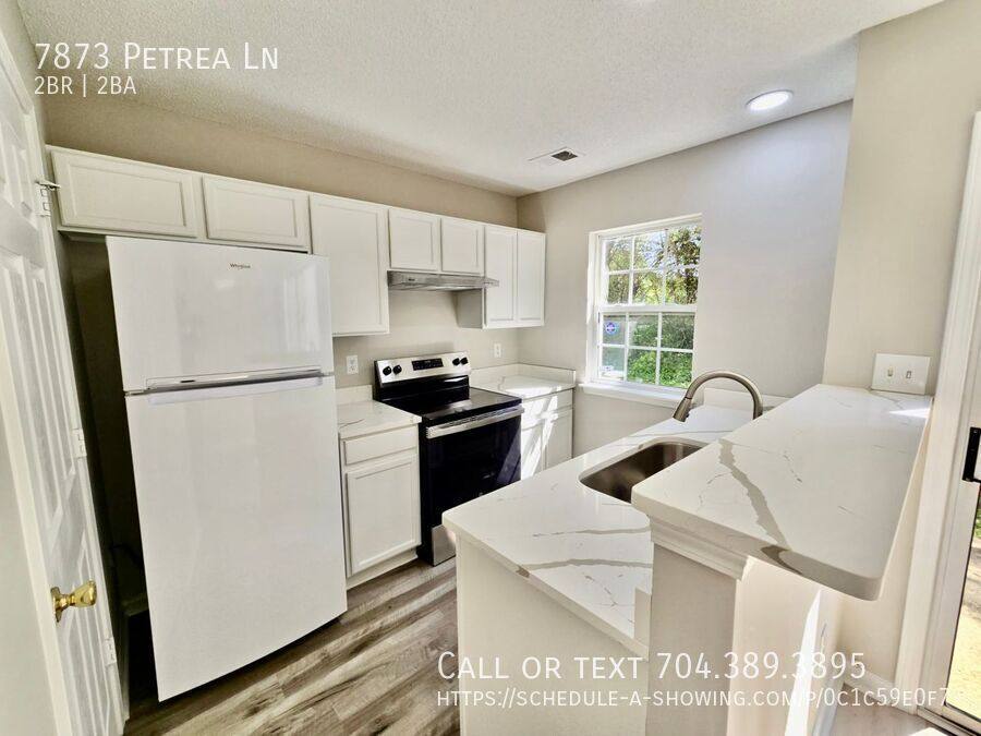 Townhouse for rent at 7873 Petrea Lane, Charlotte, NC 28227