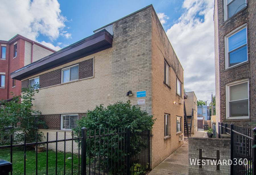 Apartment for rent at 1465 E 69th St #C1, Chicago, IL 60637