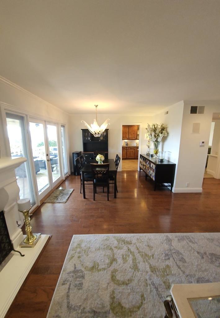 Townhouse for rent at 5463 Caminito Agua, La Jolla, CA 92037
