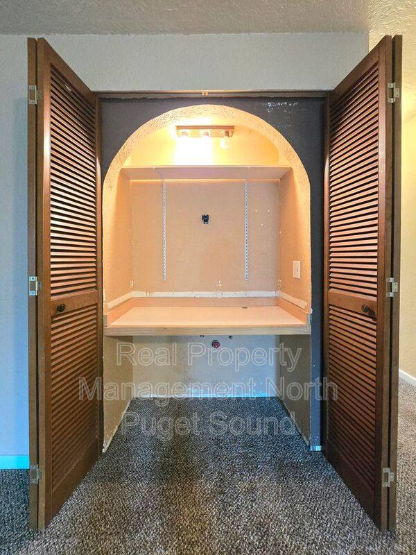 Townhouse for rent at 12600 4th Ave W #9C, Everett, WA 98204