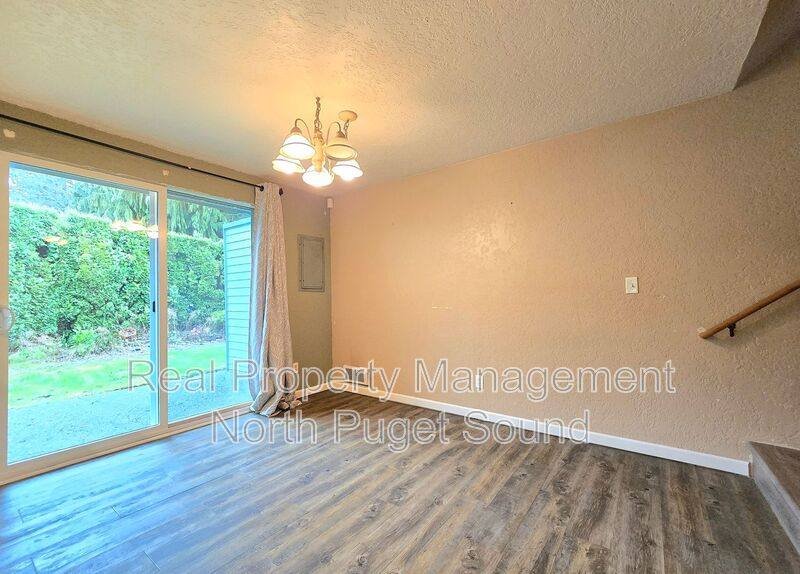 Townhouse for rent at 12600 4th Ave W #9C, Everett, WA 98204