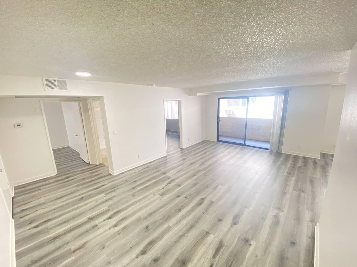 Apartment for rent at 15020 Burbank Blvd #107, Van Nuys, CA 91411