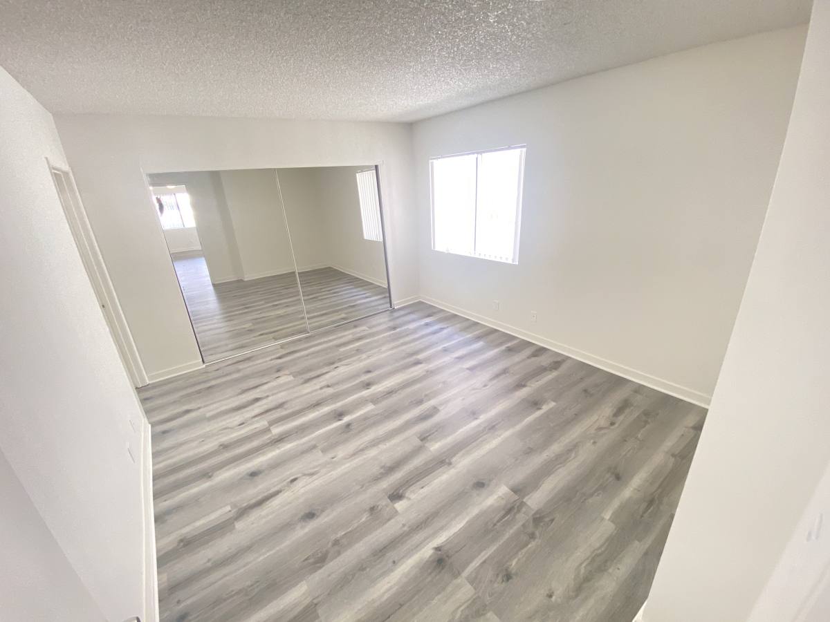 Apartment for rent at 15020 Burbank Blvd #107, Van Nuys, CA 91411