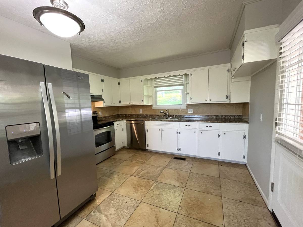 House for rent at 606 Terrace Hill Rd, Mount Juliet, TN 37122