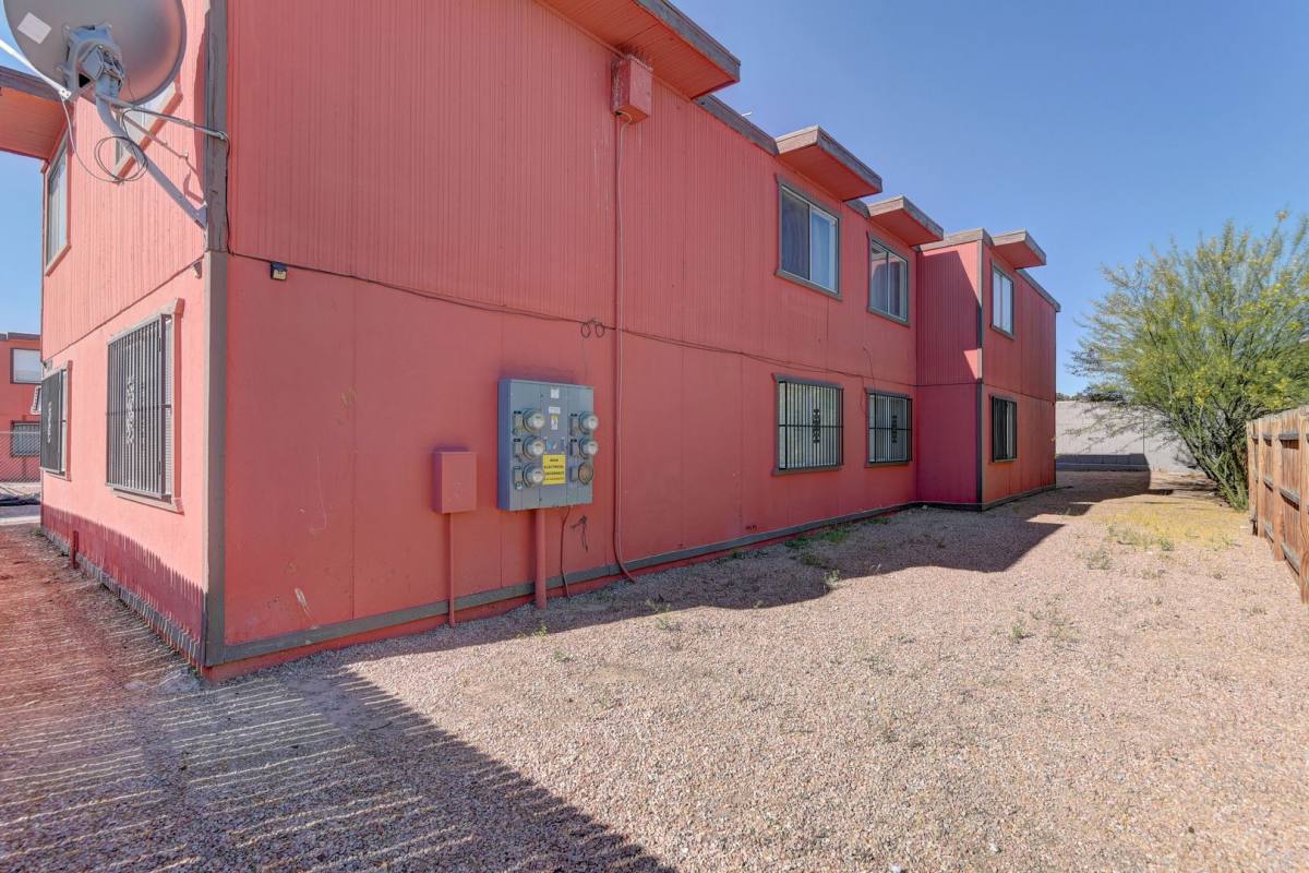 Apartment for rent at 3639 Kolendo Court, Las Vegas, NV 89103