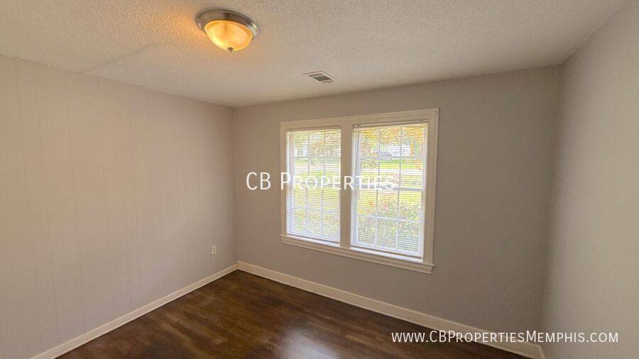 House for rent at 895 Mosby Rd, Memphis, TN 38116