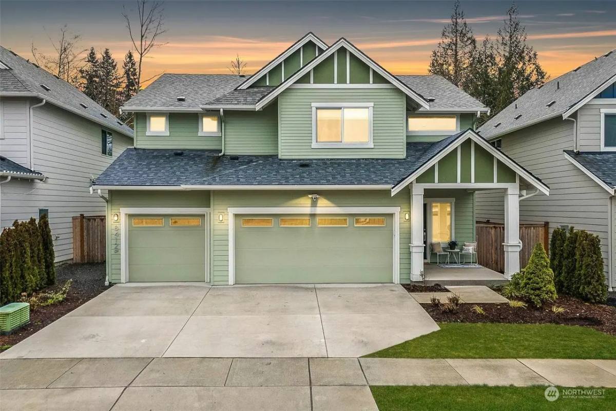 House for rent at 8412 55th Place NE, Marysville, WA 98270