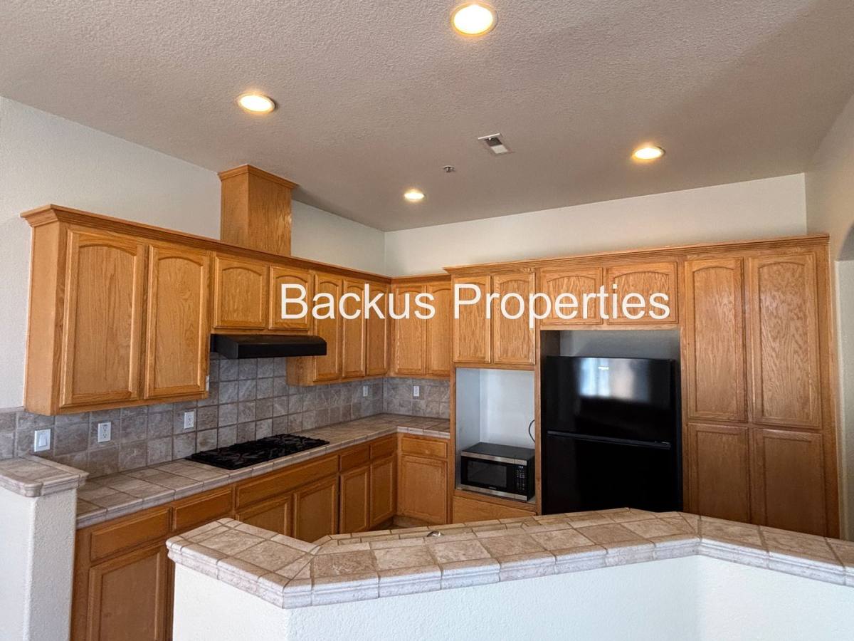 Apartment for rent at 11 Huerta St, Greenfield, CA 93927