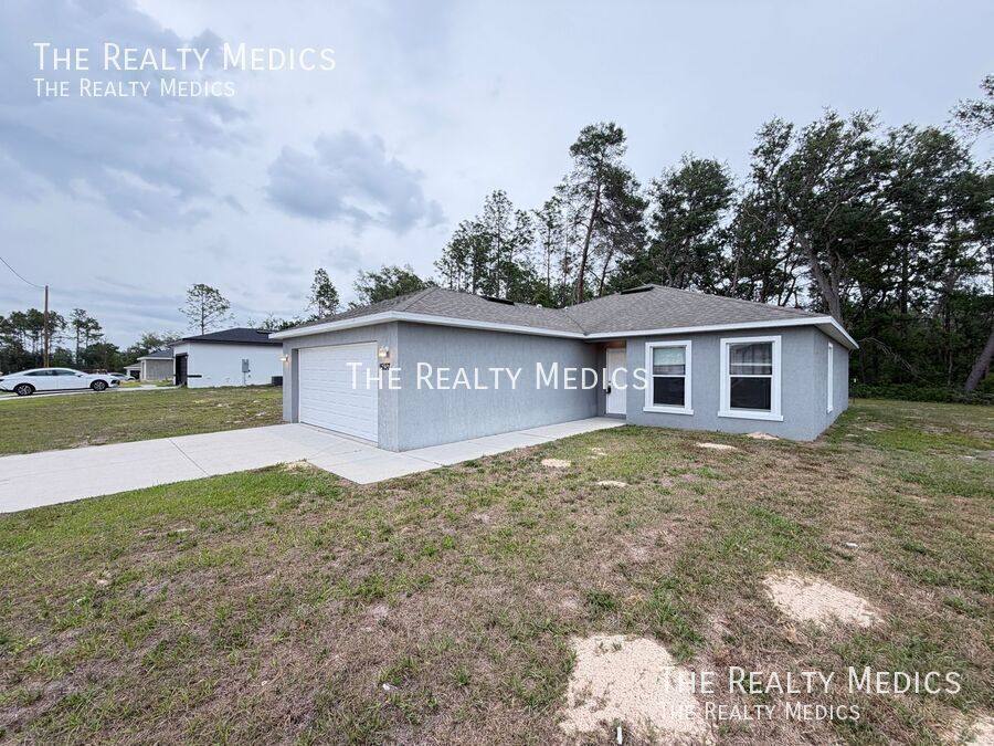 House for rent at 15137 SW 61st Court Rd, Ocala, FL 34473