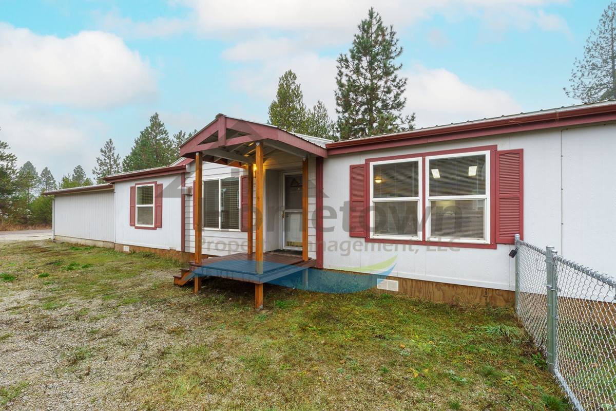 House for rent at 5425 E Grove Ave, Athol, ID 83801