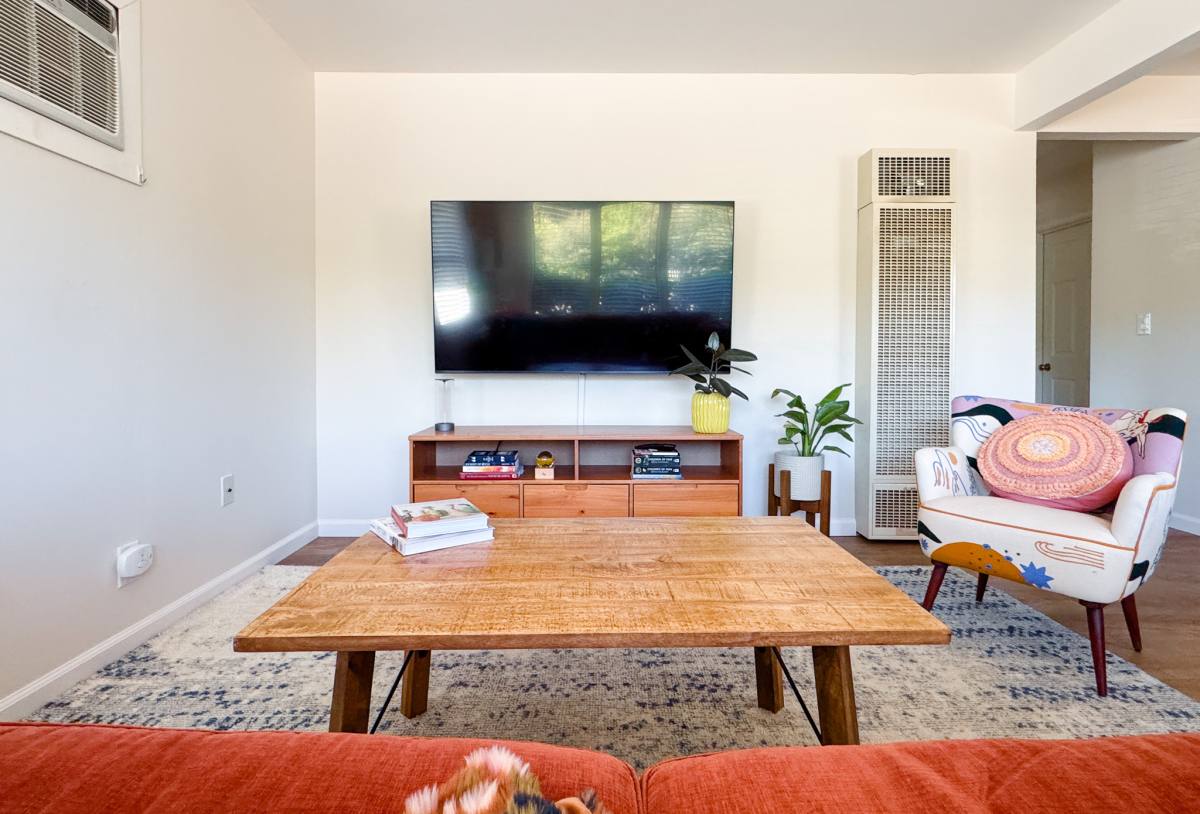 House for rent at 123 S E St, Cloverdale, CA 95425