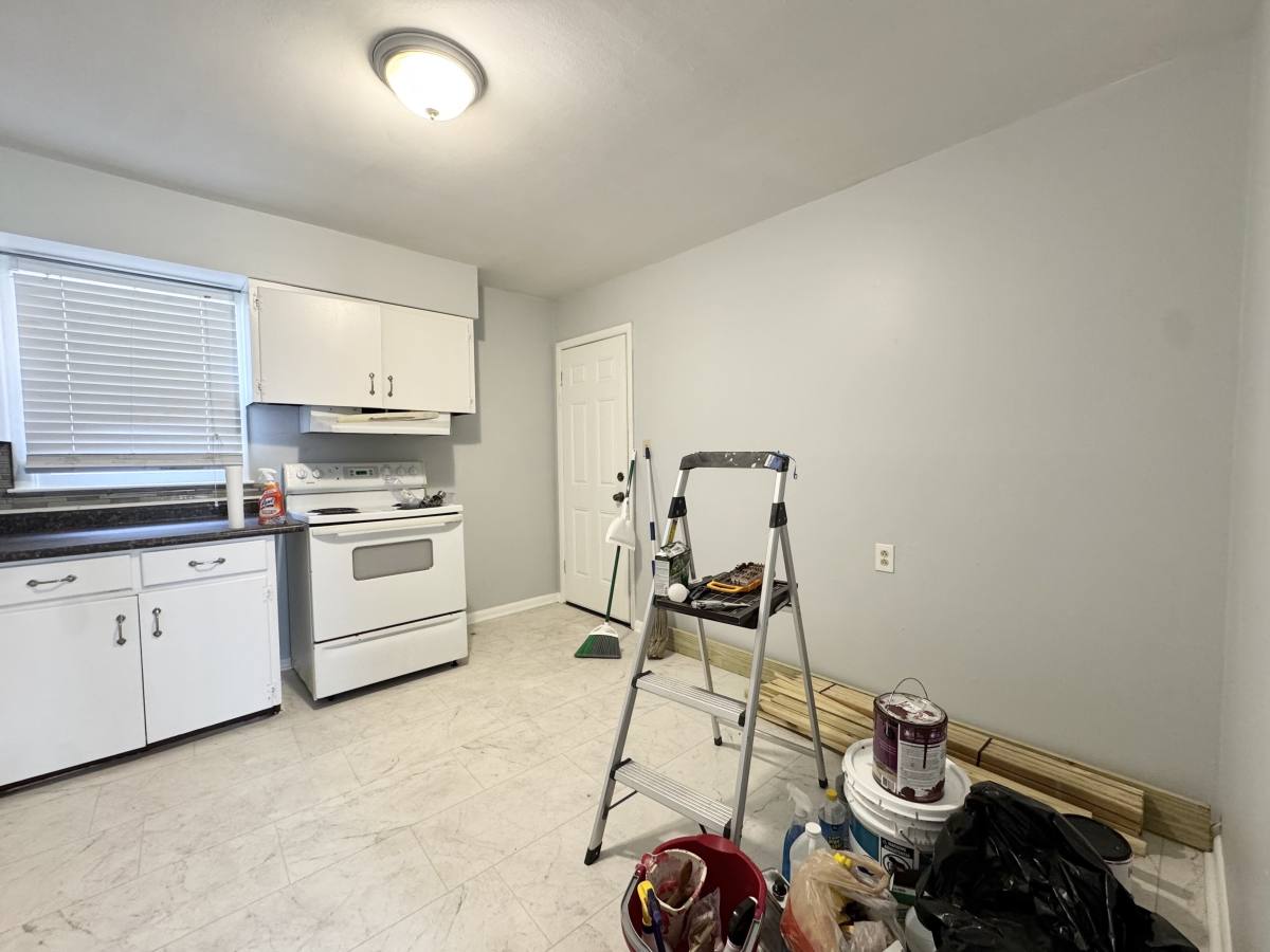 Townhouse for rent at 4513 Virginia Ave, Kansas City, MO 64110