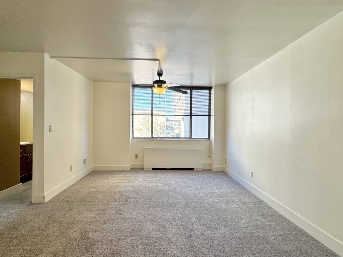 Apartment for rent at 600 E 8th St #3T, Kansas City, MO 64106
