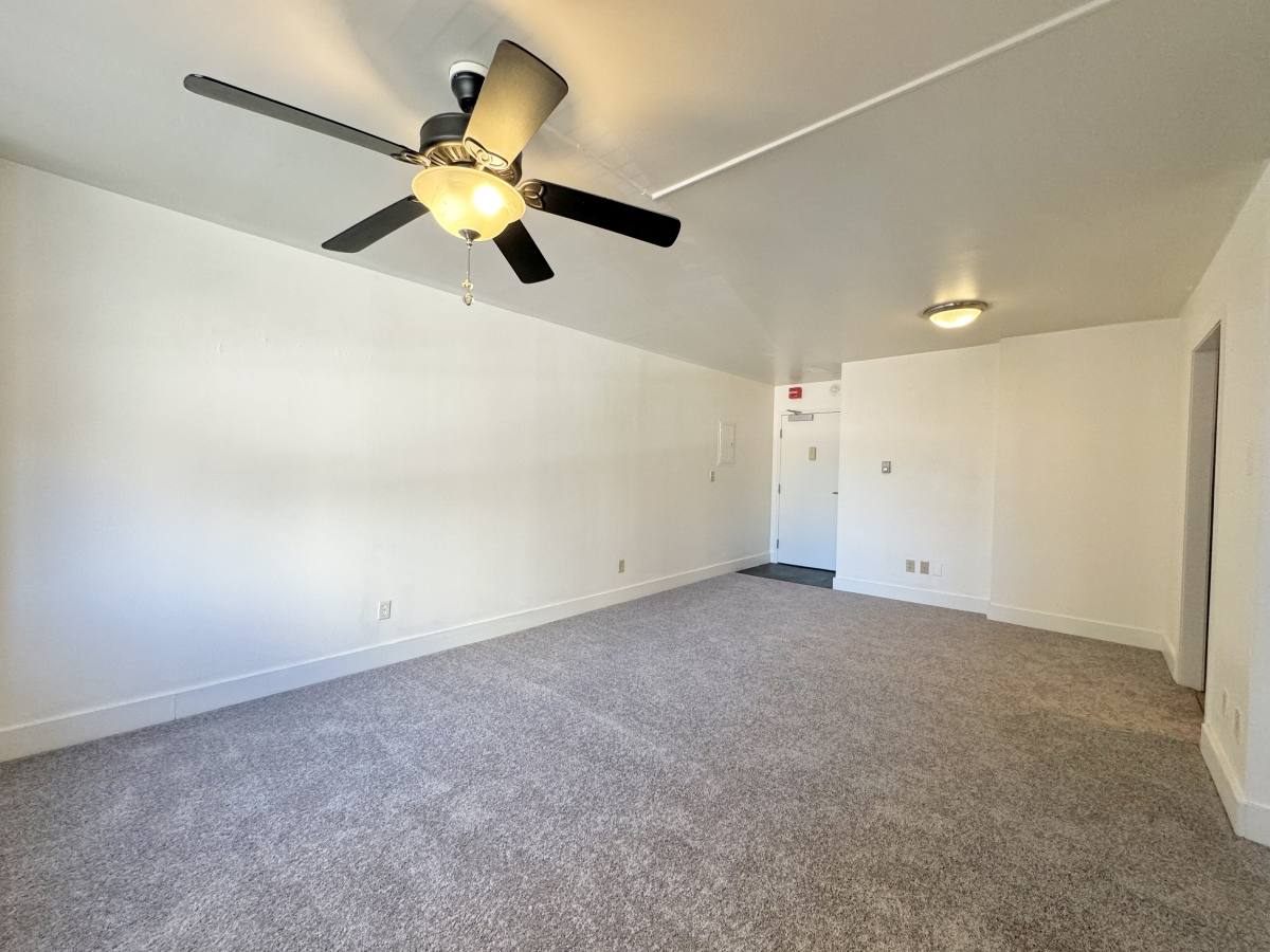 Apartment for rent at 600 E 8th St #3T, Kansas City, MO 64106