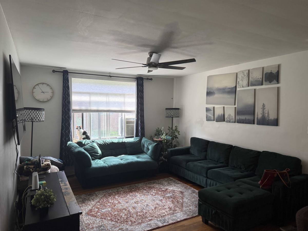 Apartment for rent at 18 Ashland St #1R, Worcester, MA 01609