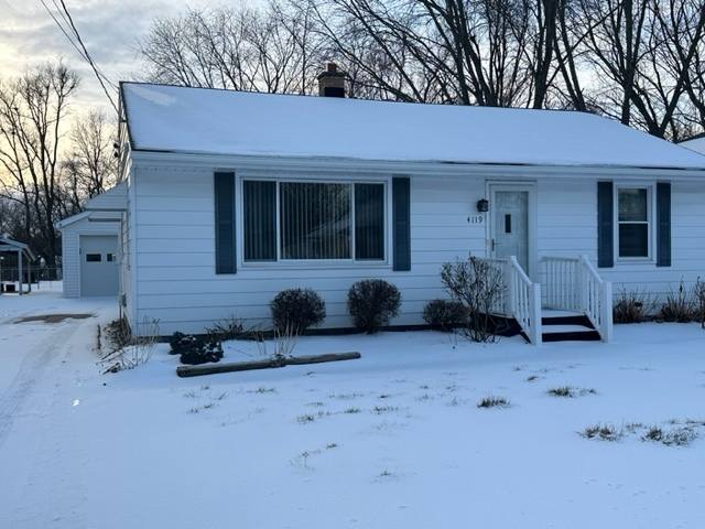 House for rent at 4119 Hillsdale Ave NE, Grand Rapids, MI 49525