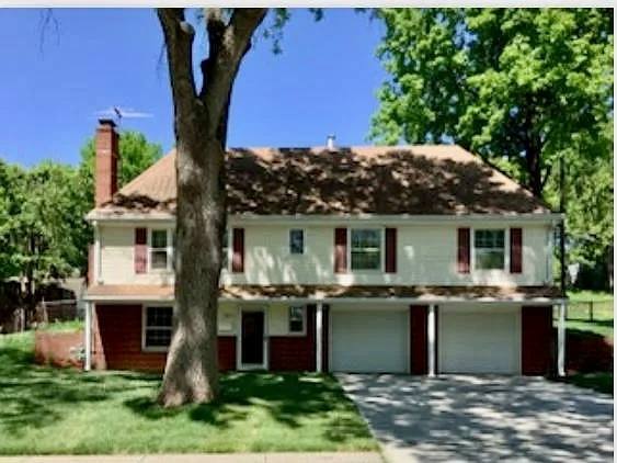 House for rent at 1900 E 28th Ave, Kansas City, MO 64116