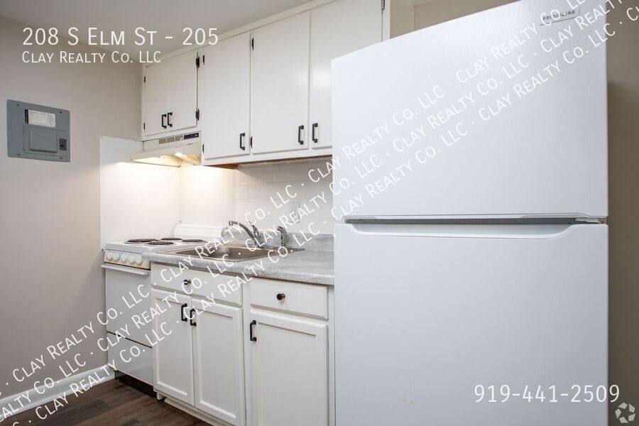 Apartment for rent at 208 S Elm St #205, Greenville, NC 27858
