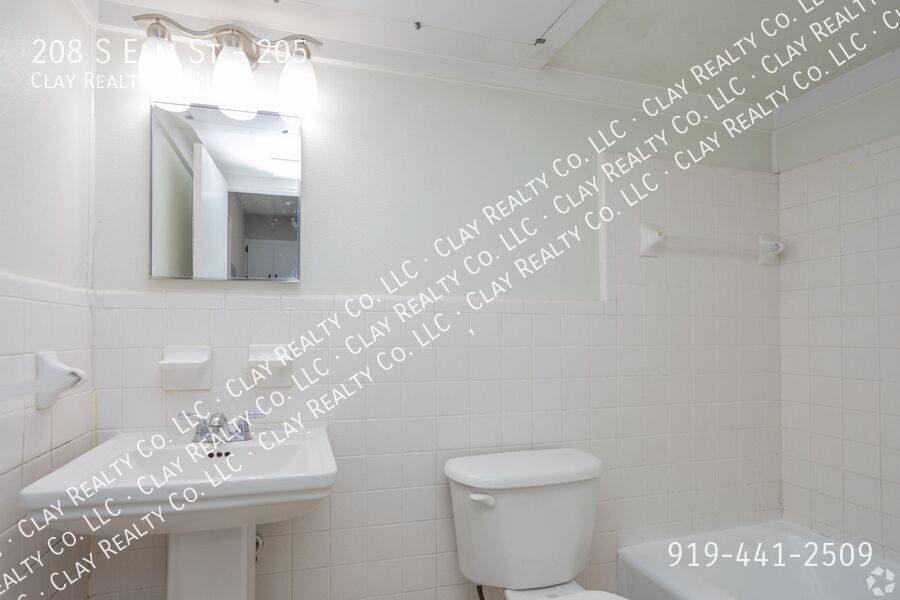 Apartment for rent at 208 S Elm St #205, Greenville, NC 27858