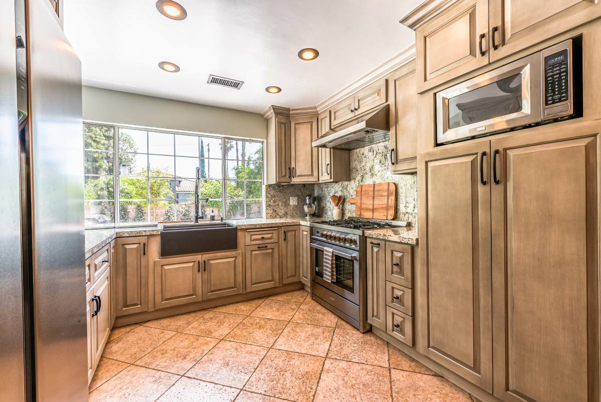 House for rent at 20212 Valerio St, Winnetka, CA 91306