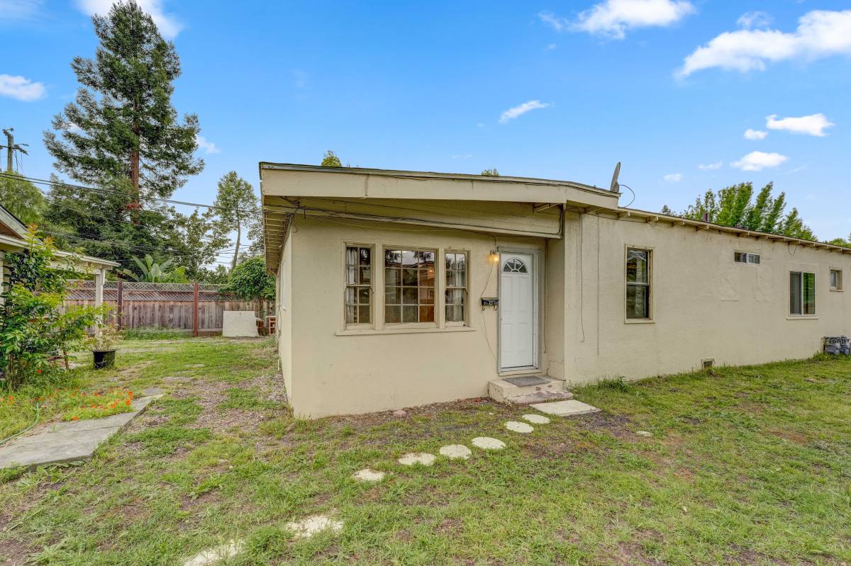 Apartment for rent at 812 Spring St #A, Santa Rosa, CA 95404