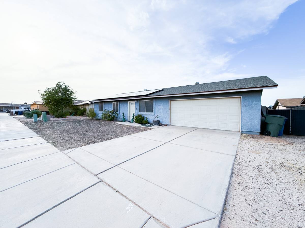 House for rent at 8558 E 38th St, Yuma, AZ 85365