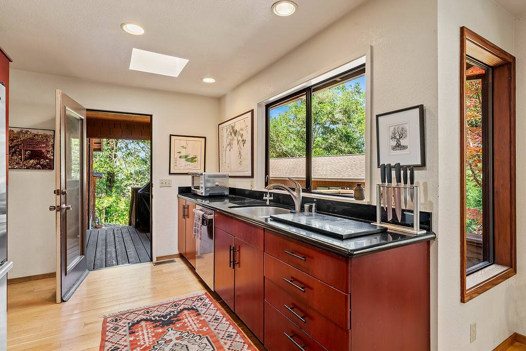 House for rent at 2350 Mill Creek Lane, Healdsburg, CA 95448