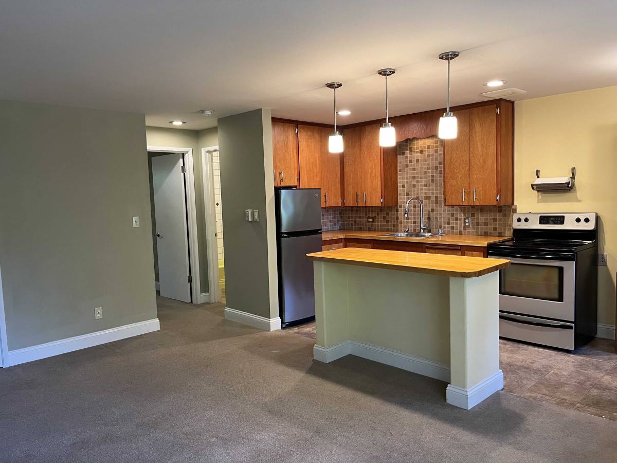 Apartment for rent at 11262 20th Ave S #3, Seattle, WA 98168