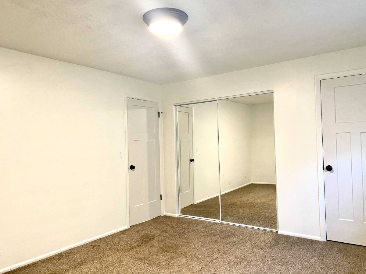 Townhouse for rent at 359 N 100 W #4, Centerville, UT 84014