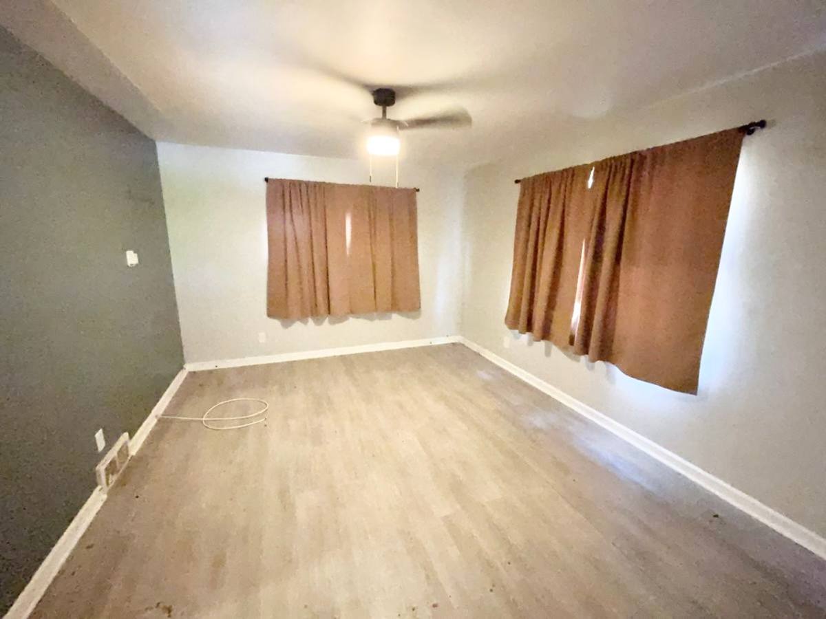 Apartment for rent at 2580 Pitcairn Rd, Monroeville, PA 15146