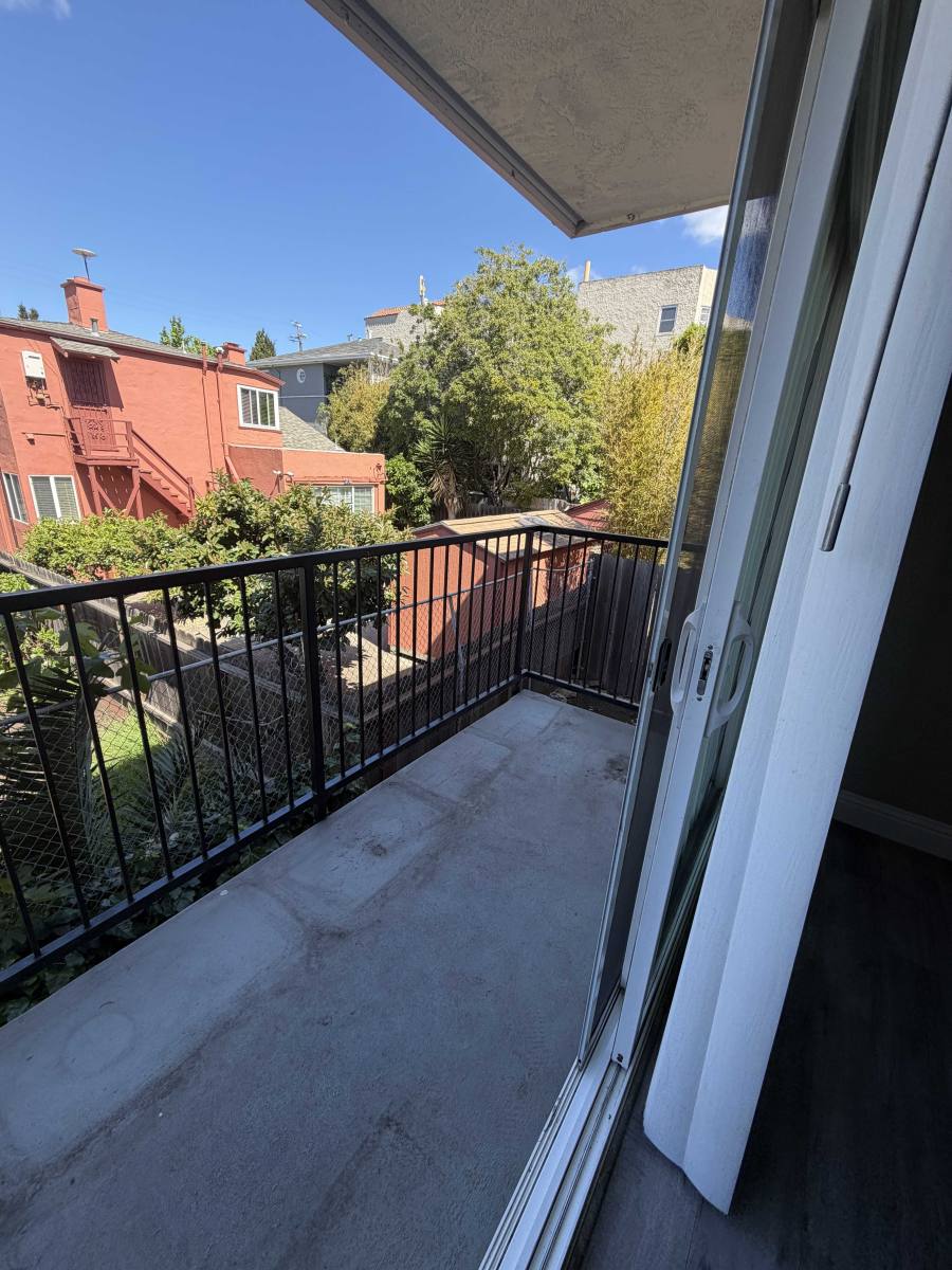 Apartment for rent at 2605 9th Ave #C, Oakland, CA 94606